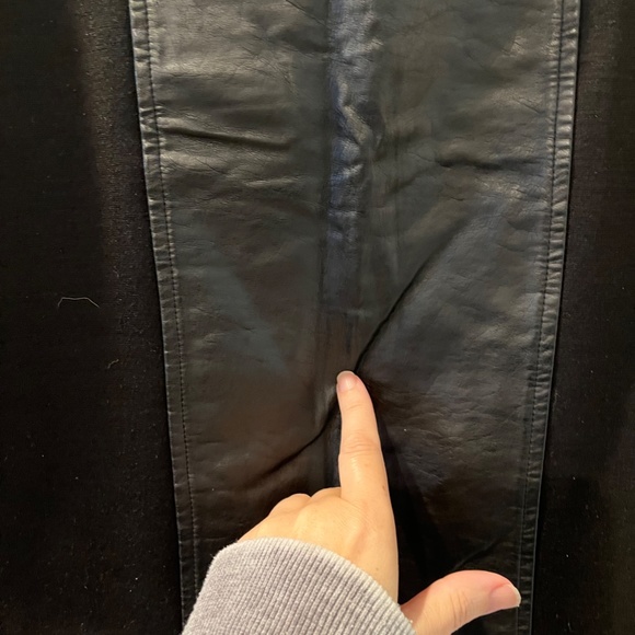Forever 21 faux leather on half of skirt black skirt Size Medium see notes - Picture 7 of 10